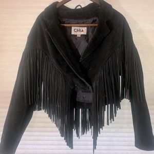 Chia Cropped black leather suede fringe jacket size Small